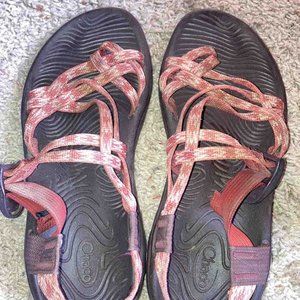 heavily used womens chacos sandals